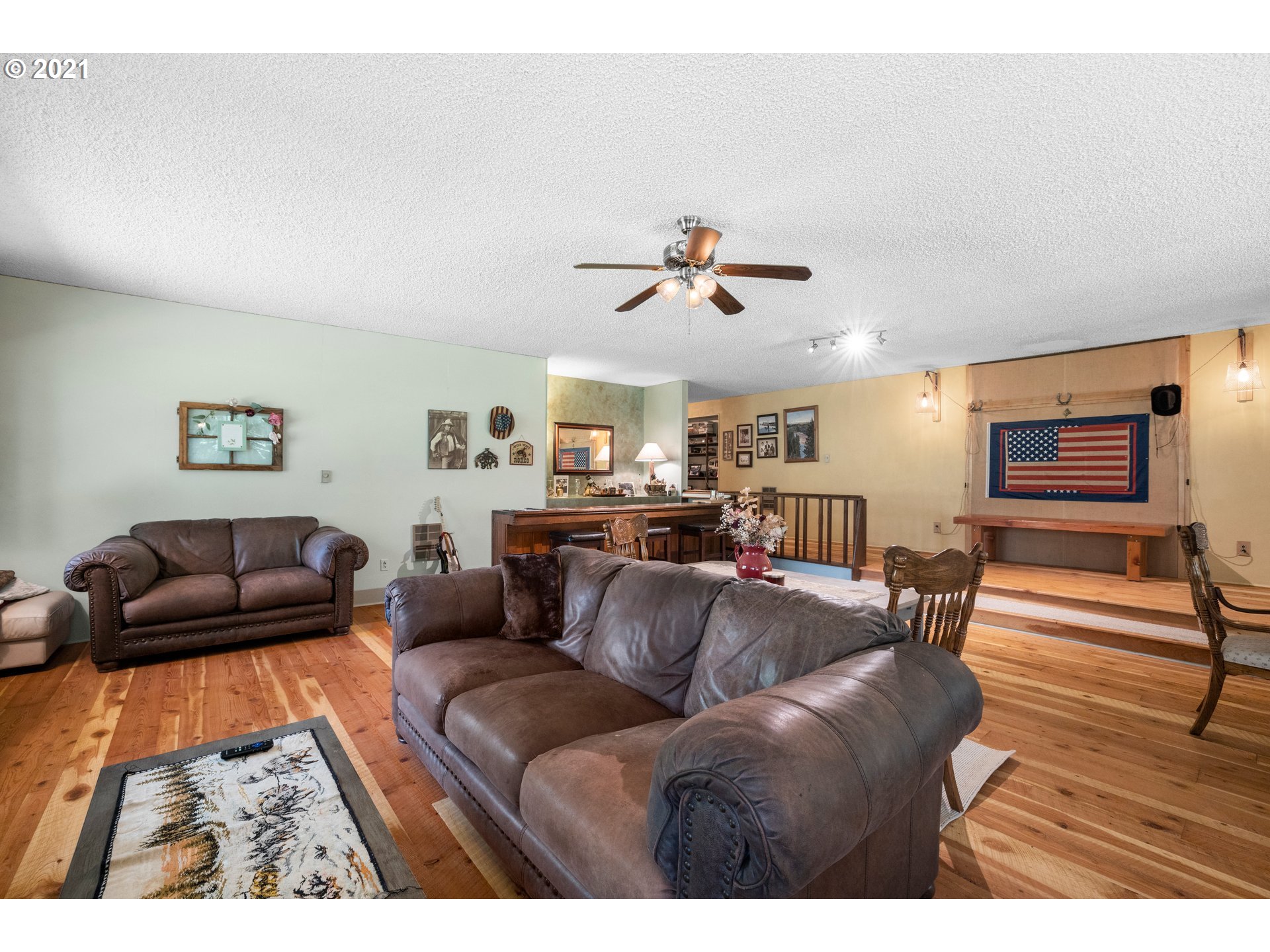 39400 Southeast Winery Road Sandy, OR 97055 - Photo 7 of 32