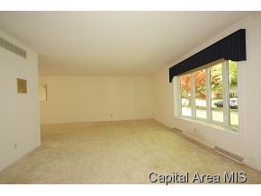 2308 Bates Avenue Springfield, IL 62704 - Photo 7 of 24 Gallery Image 7