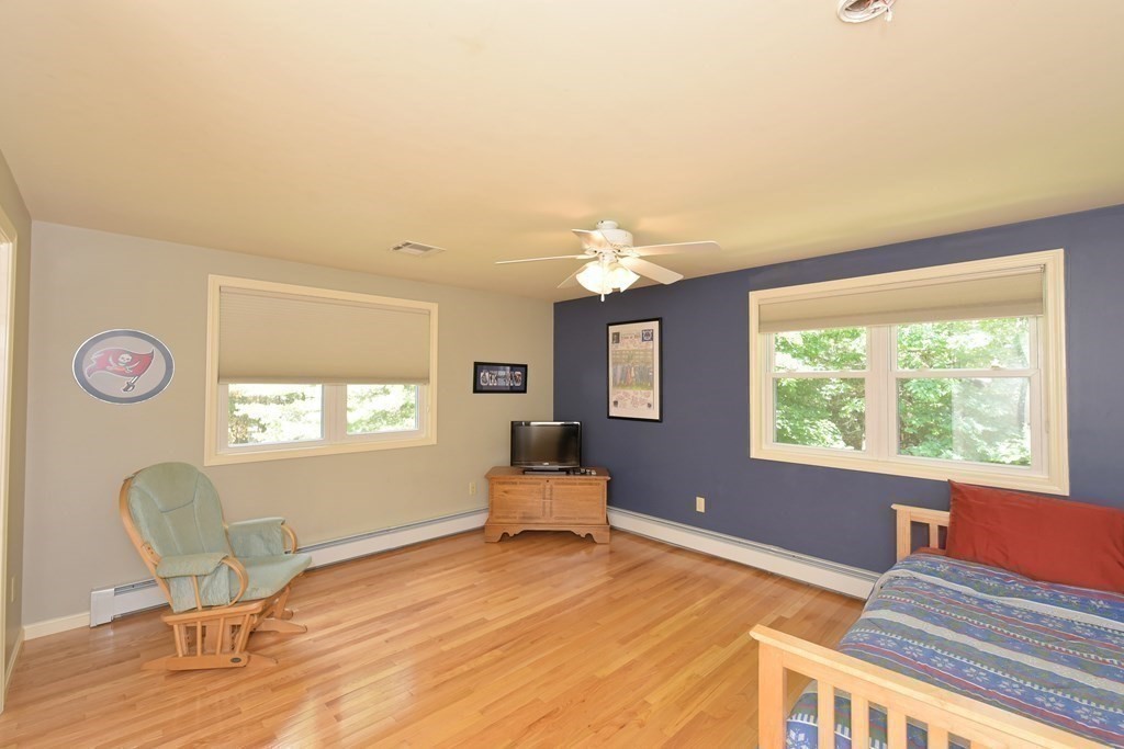165 Cumberland Road Wrentham, MA 02093 - Photo 21 of 41