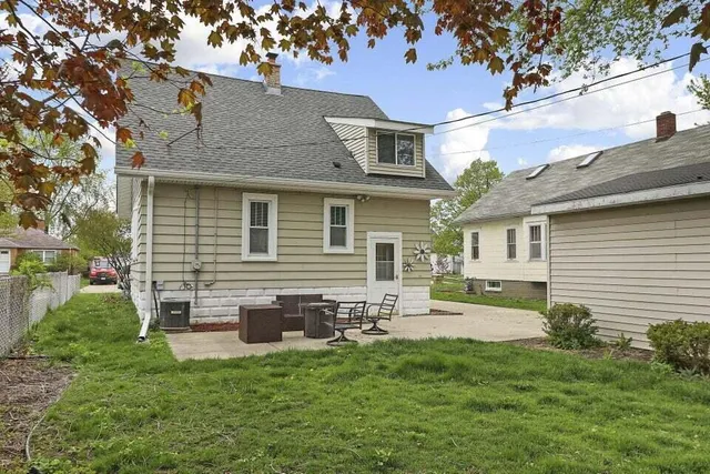 $290,000 | 7519 29th Avenue, Kenosha, WI 53143