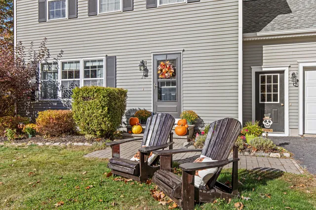 $629,000 | 20 Bittersweet Way, Windham, ME 04062