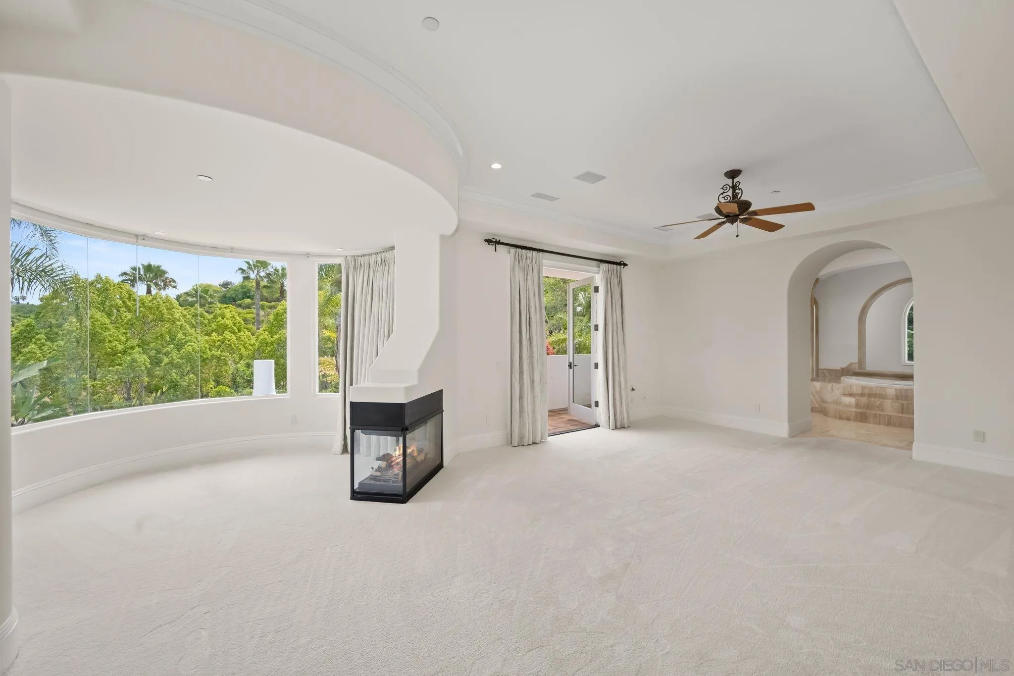 6319 Via Naranjal Rancho Santa Fe, CA 92067 - Photo 9 of 27 Primary Bedroom