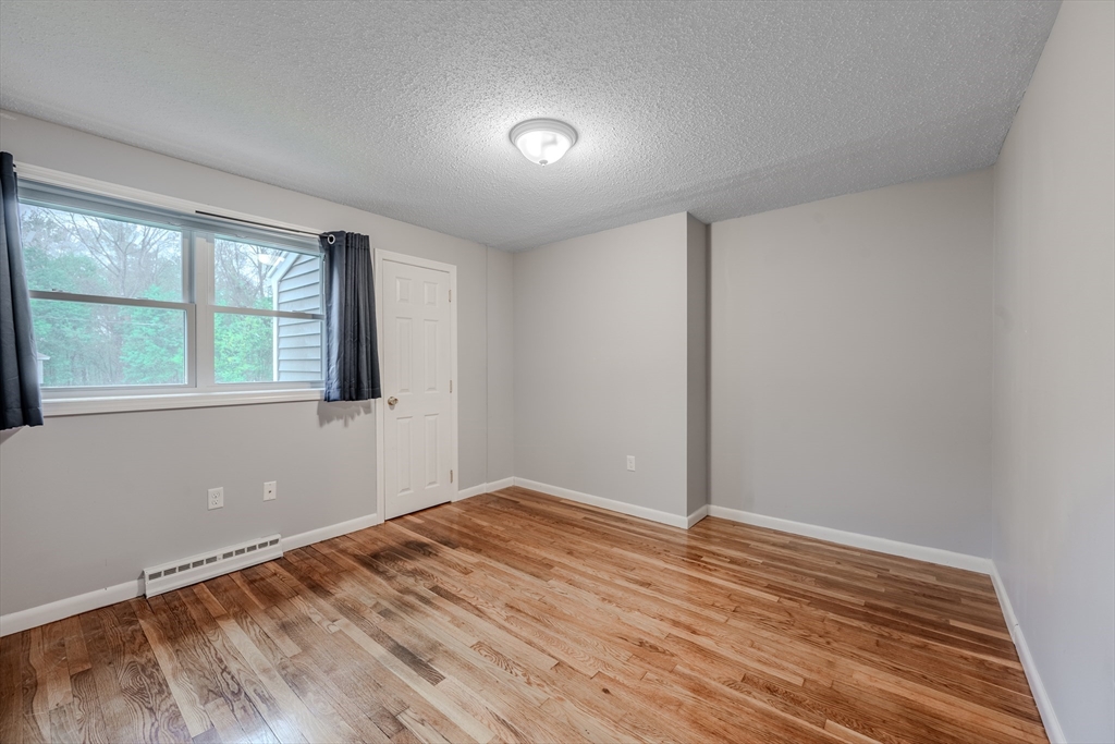 34 Michael Road Dracut, MA 01826 - Photo 12 of 14 Gallery Image 12