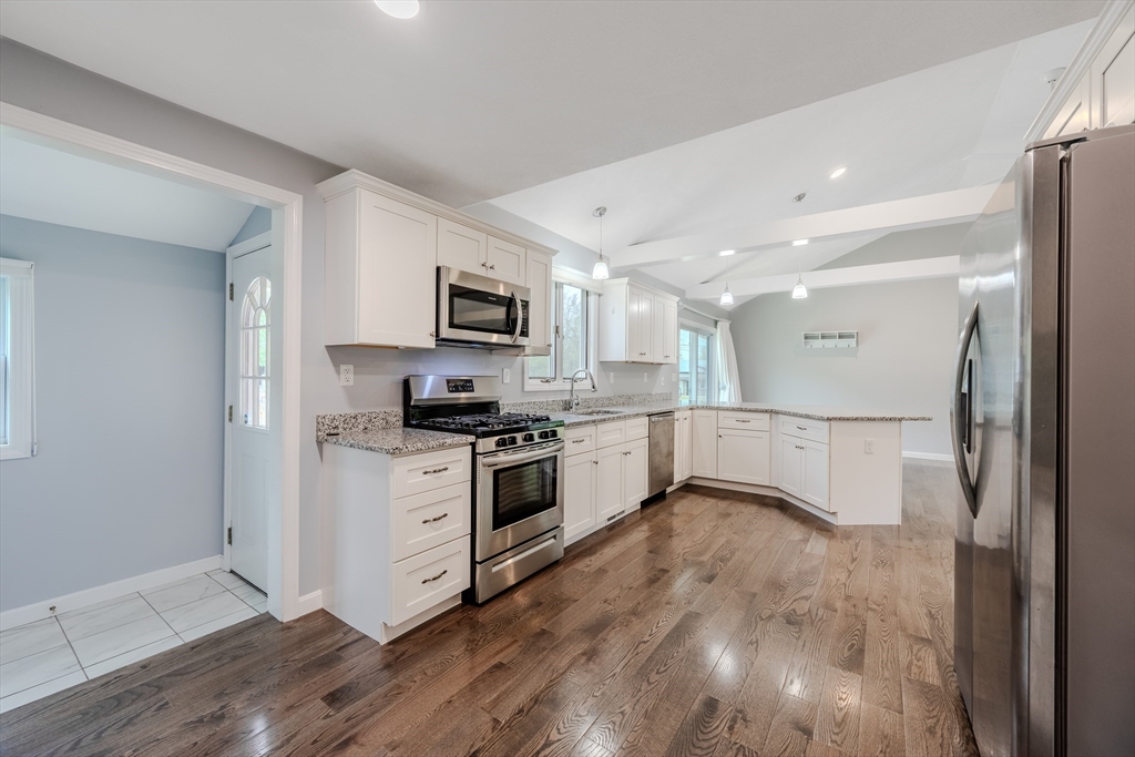 34 Michael Road Dracut, MA 01826 - Photo 8 of 14 Gallery Image 8