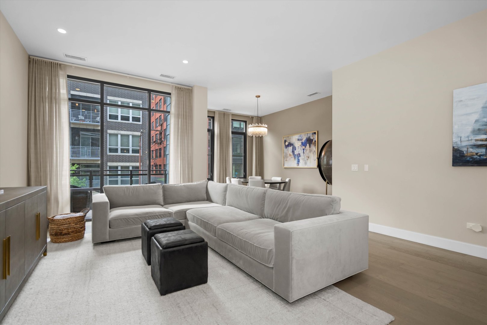 31 North Aberdeen Street, Unit 2S Chicago, IL 60607 - Photo 15 of 33 a living room with furniture and a large window