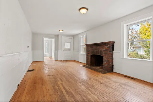 $650,000 | 8 Birch Street, Derry, NH 03038