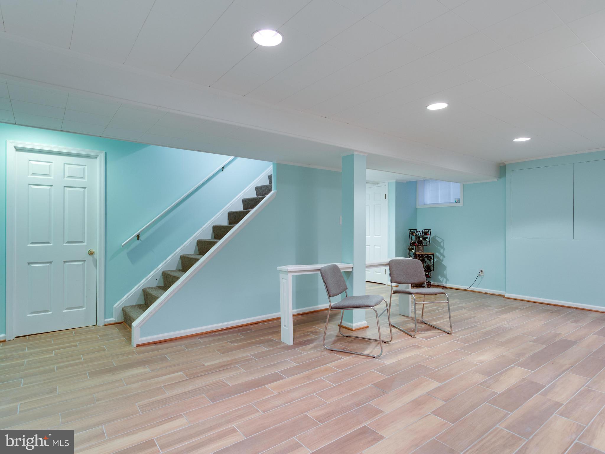 5406 Springlake Way Baltimore, MD 21212 - Photo 23 of 30 Family Room