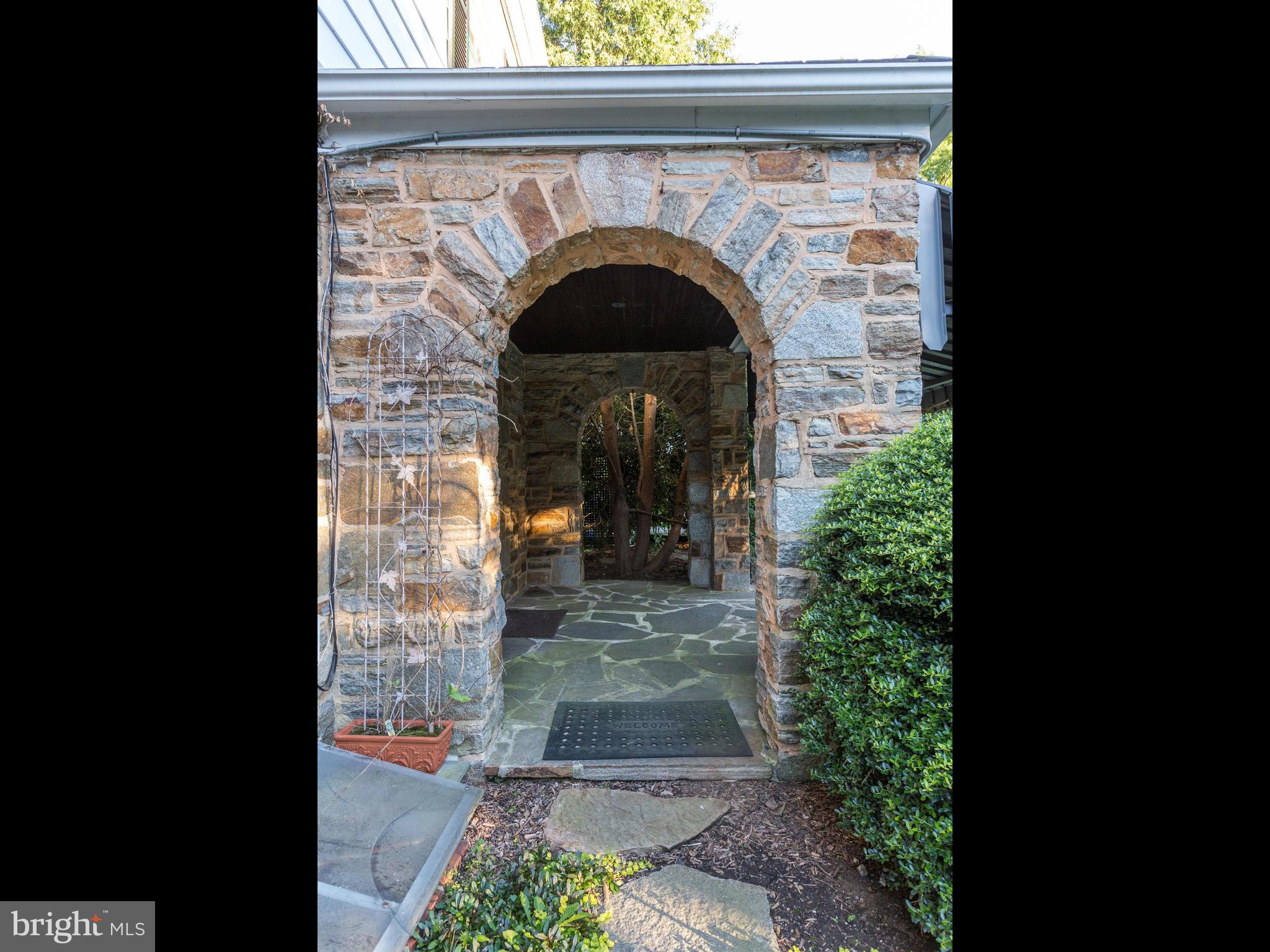 5406 Springlake Way Baltimore, MD 21212 - Photo 28 of 30 Exterior (Rear)