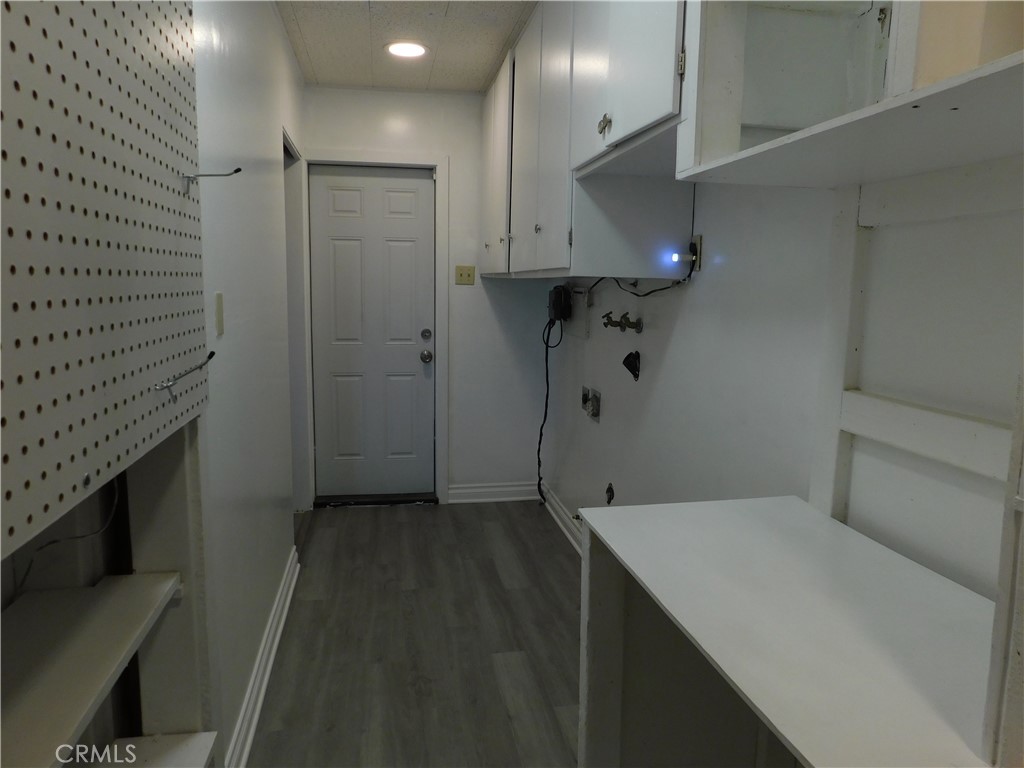 332 West Perdew Avenue Ridgecrest, CA 93555 - Photo 15 of 58 Gallery Image 15