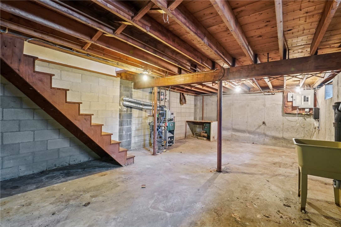 119 Rounds Avenue East Providence, RI 02915 - Photo 16 of 21