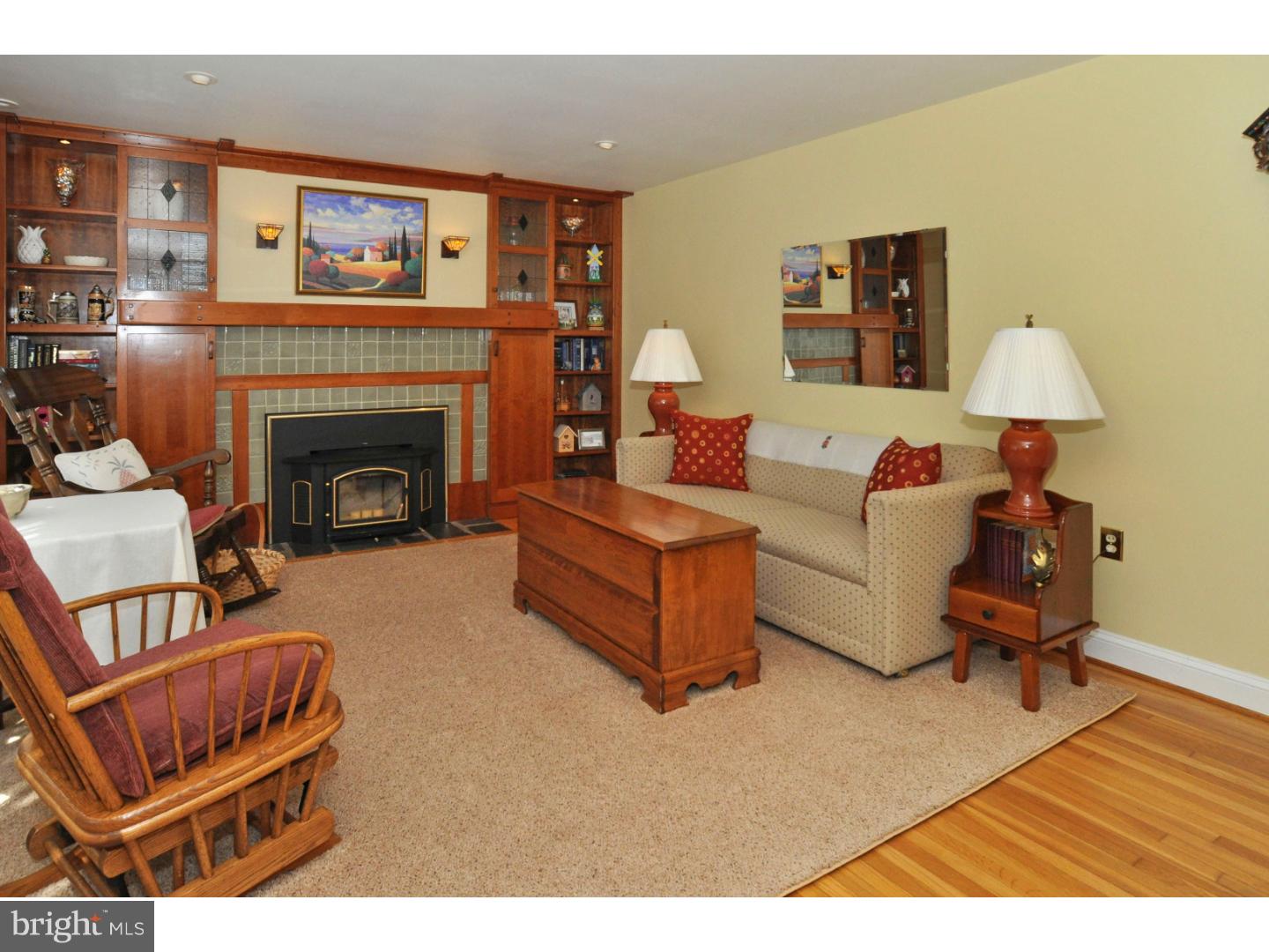 1139 Hagues Mill Road Ambler, PA 19002 - Photo 4 of 25 Living Room