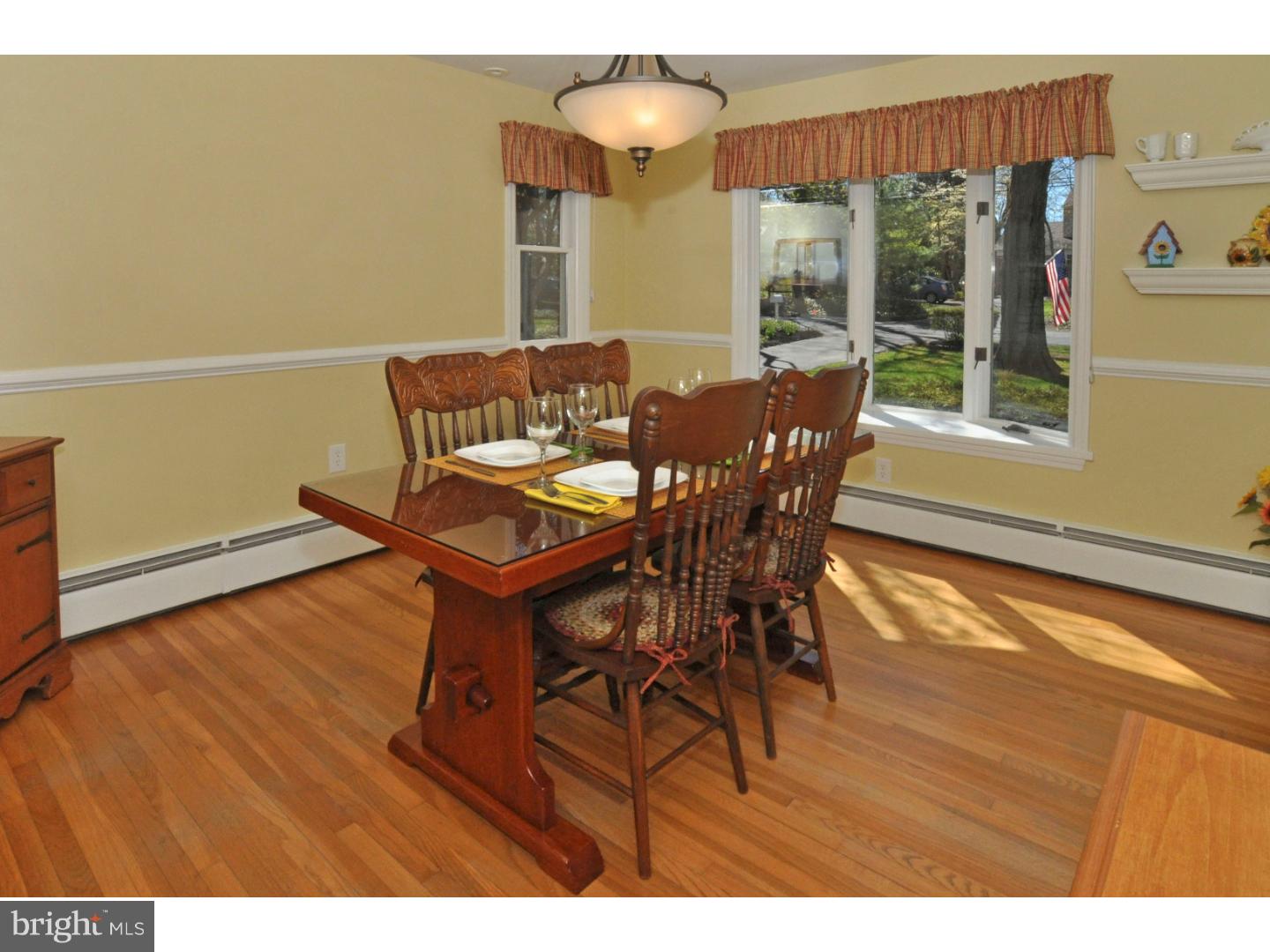 1139 Hagues Mill Road Ambler, PA 19002 - Photo 7 of 25 Dining Room