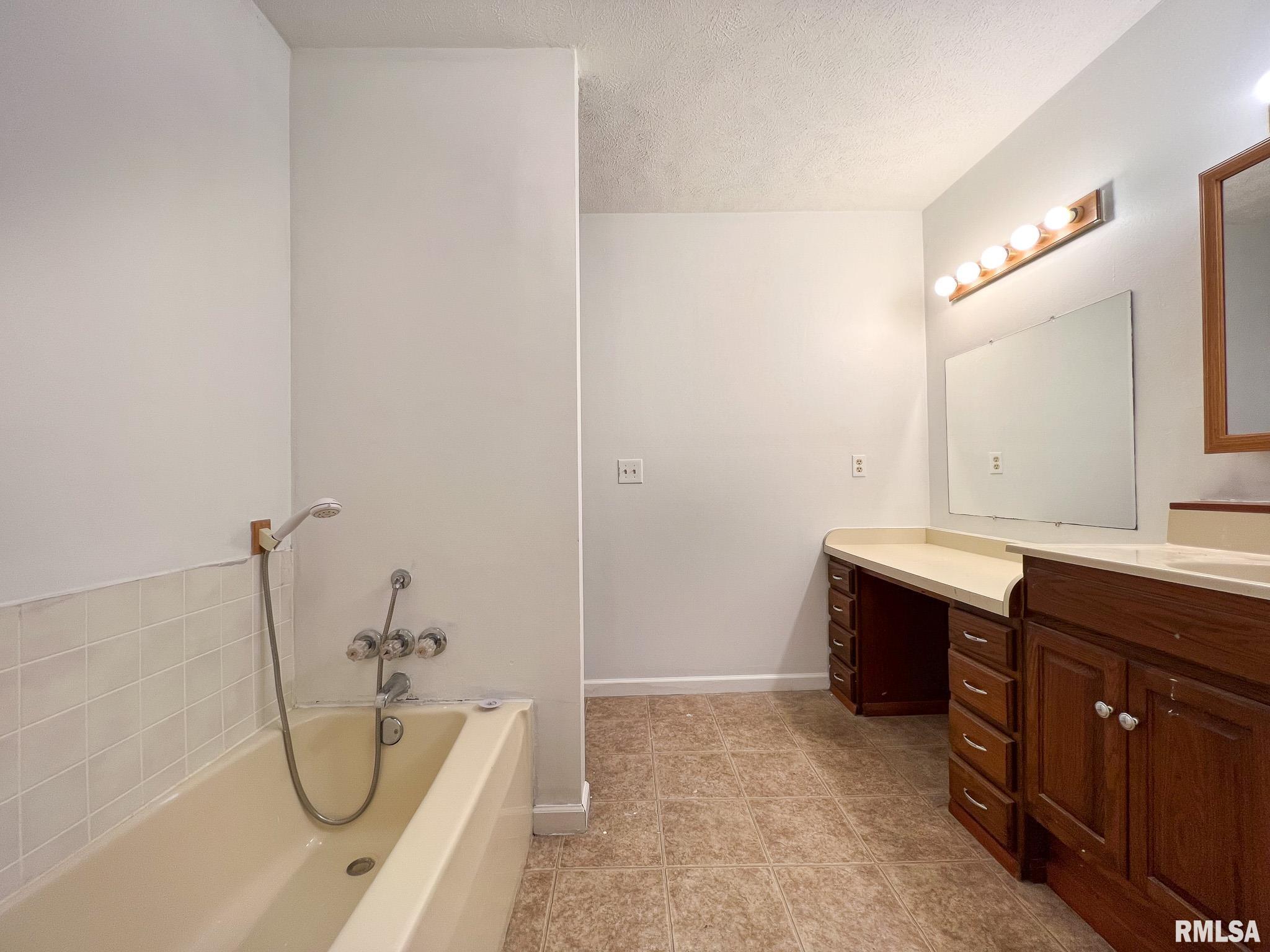 808 West 3rd Street Delavan, IL 61734 - Photo 15 of 28 Gallery Image 15