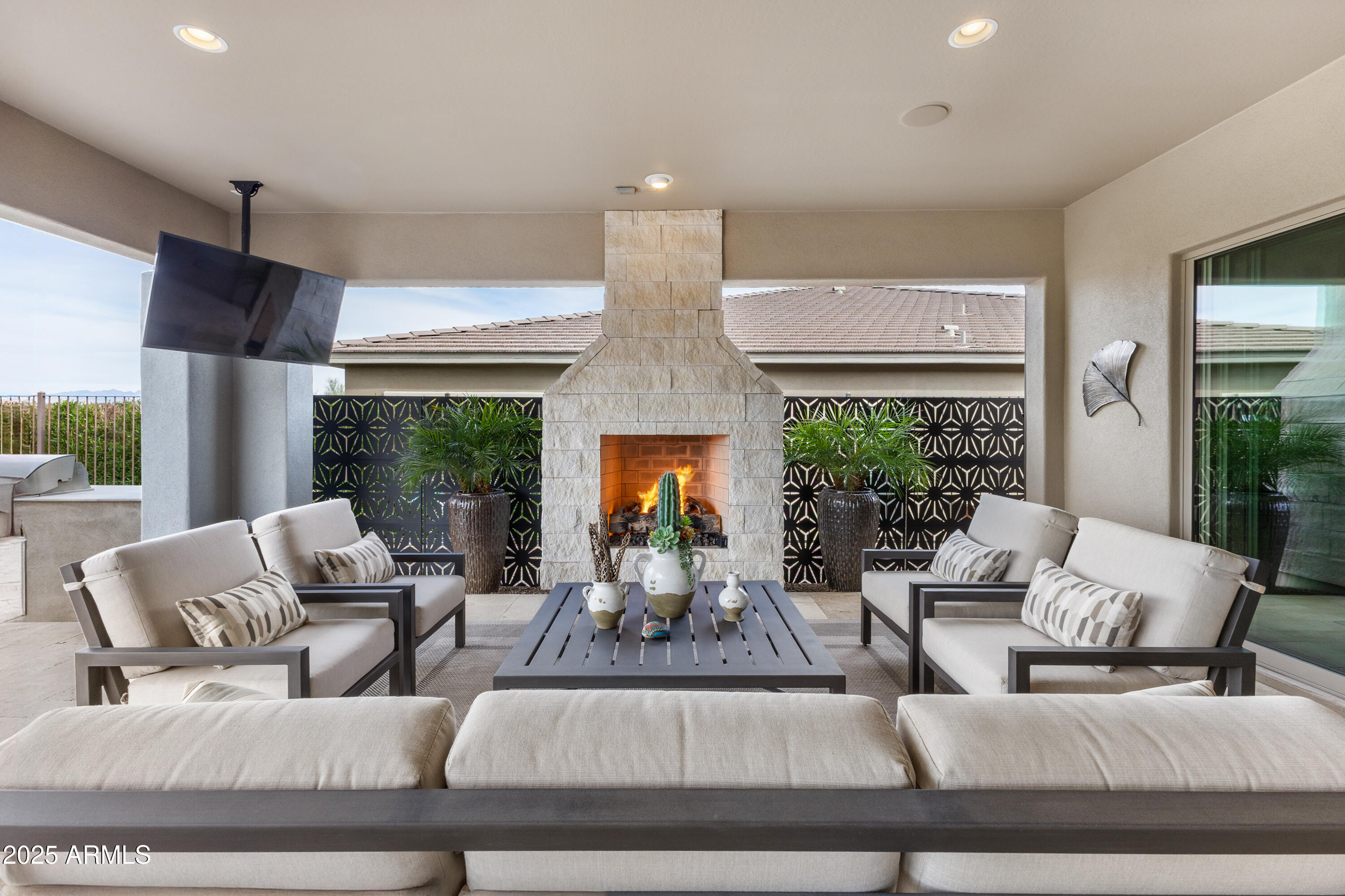 17834 East Wolf Tree Lane Rio Verde, AZ 85263 - Photo 48 of 96 Wofl Tree Patio Fireplace-3