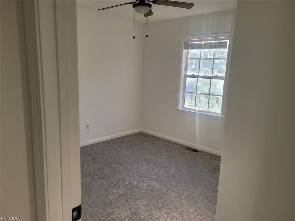 8 Leaf Ridge Court Thomasville, NC 27360 - Photo 12 of 26