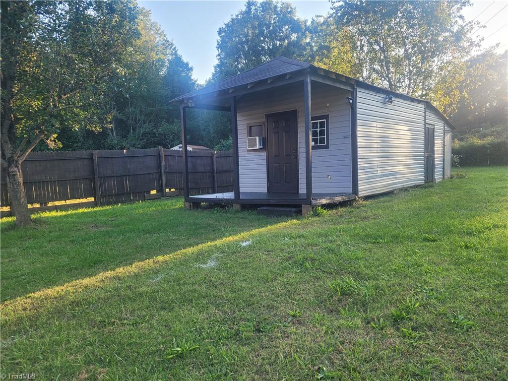 8 Leaf Ridge Court Thomasville, NC 27360 - Photo 20 of 26
