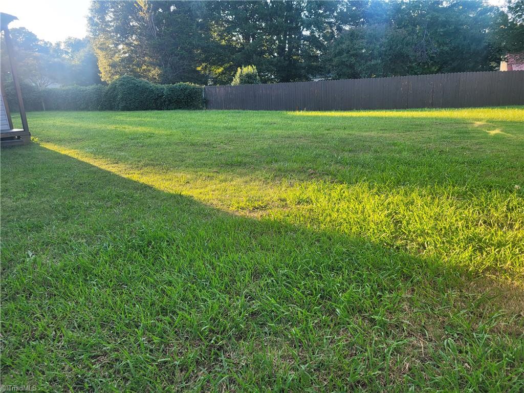 8 Leaf Ridge Court Thomasville, NC 27360 - Photo 21 of 26