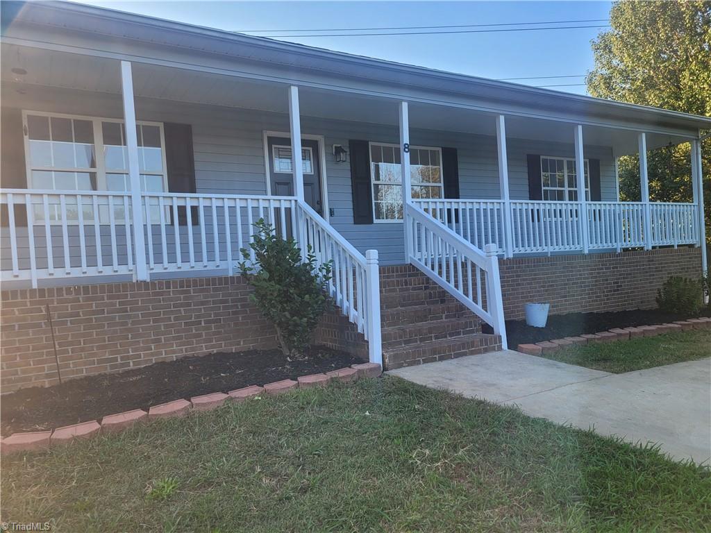 8 Leaf Ridge Court Thomasville, NC 27360 - Photo 5 of 26