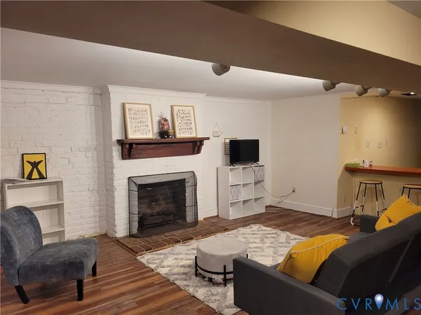 $1,400 | 232 High Street, Unit B, Petersburg, VA 23803