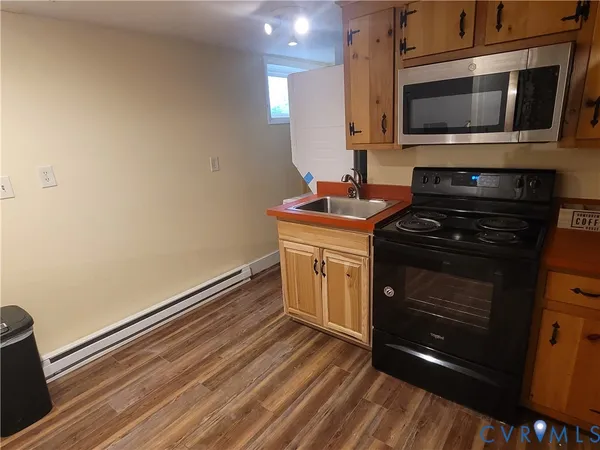 $1,400 | 232 High Street, Unit B, Petersburg, VA 23803