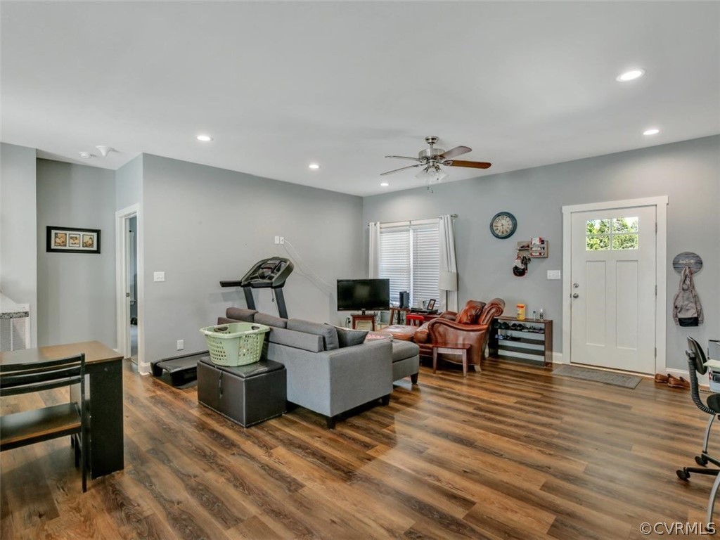 3766 County Line Road Kents Store, VA 23084 - Photo 8 of 21
