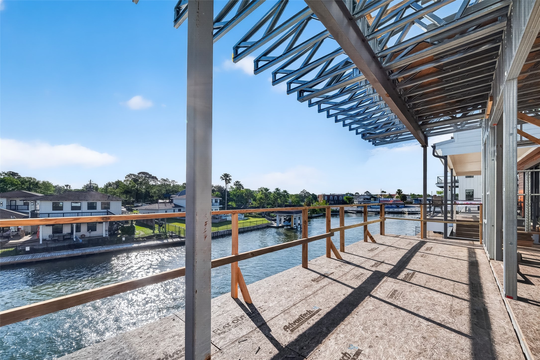 43 Commander Runco Lane Seabrook, TX 77586 - Photo 15 of 32 a view of a balcony with chairs
