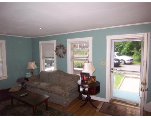 60 High Haith Road Arlington, MA 02476 - Photo 3 of 16 Gallery Image 3