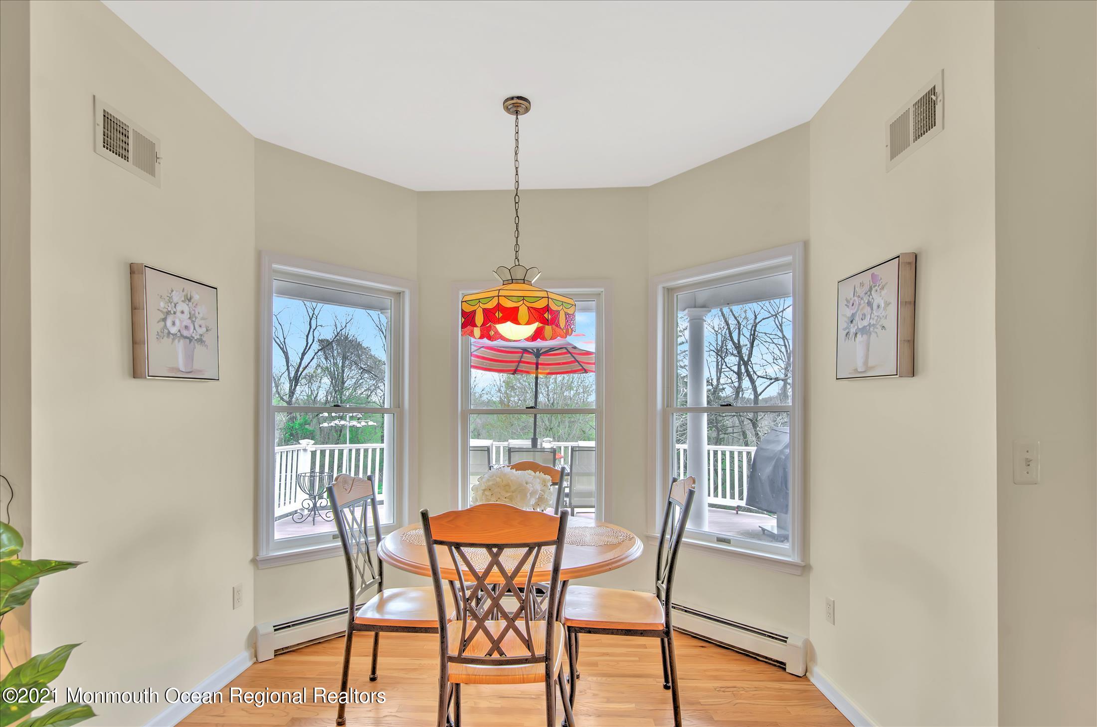 277 Province Line Road Allentown, NJ 08501 - Photo 12 of 37 KITCHEN DINET PROVINCE