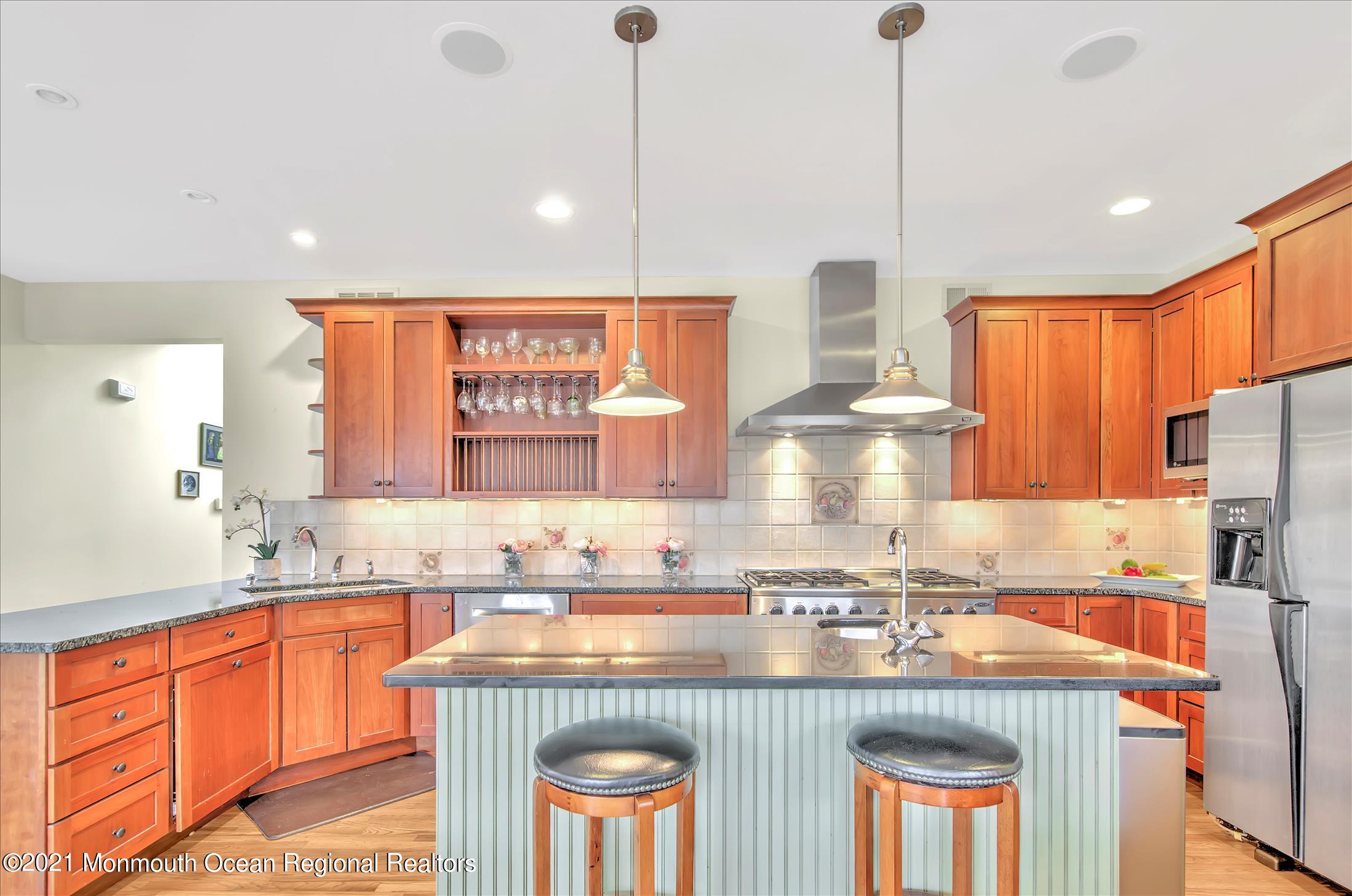 277 Province Line Road Allentown, NJ 08501 - Photo 16 of 37 KITCHEN 3 PROVINCE