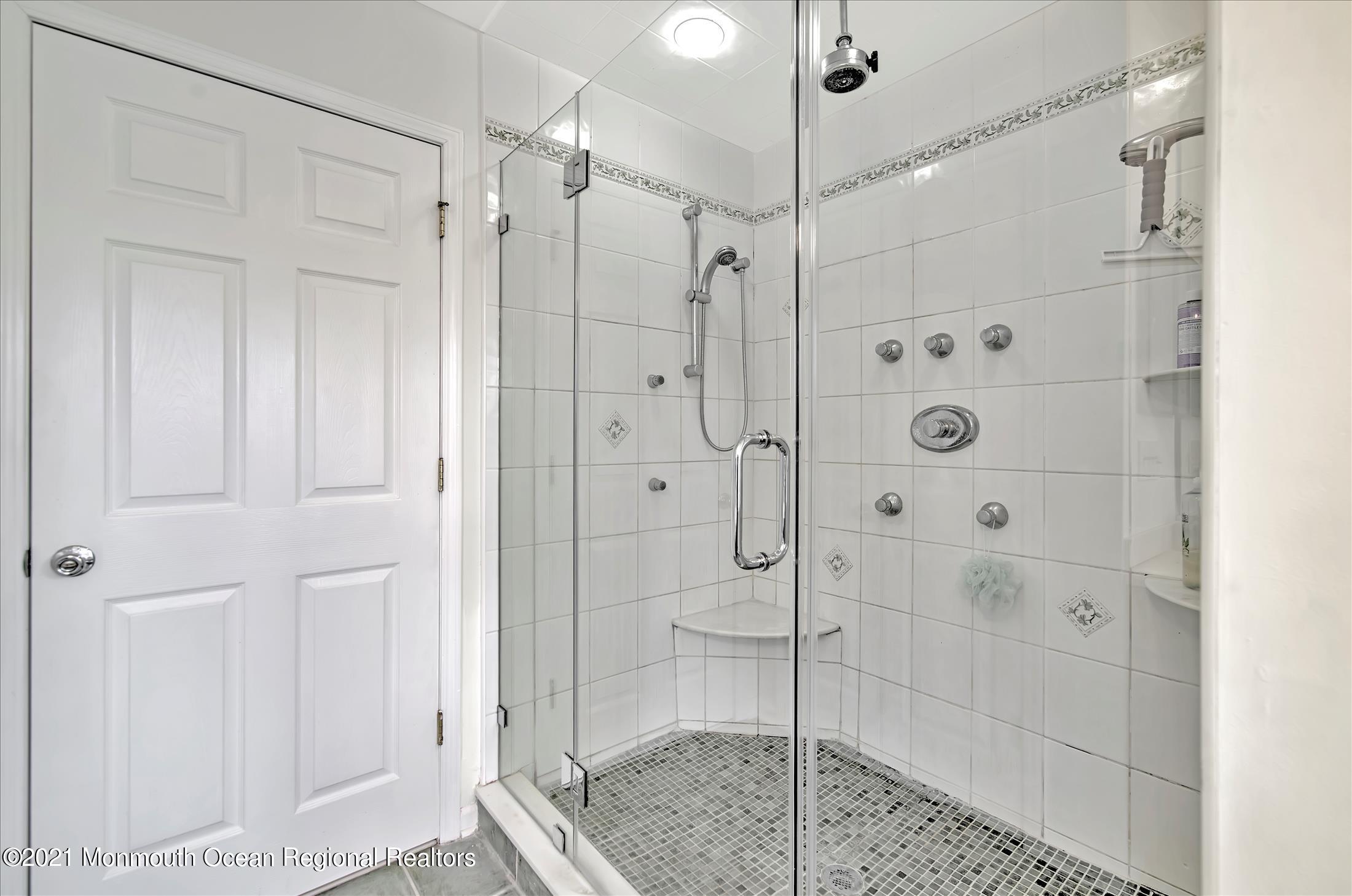 277 Province Line Road Allentown, NJ 08501 - Photo 23 of 37 MASTER BATHROOM 3 PROVINCE
