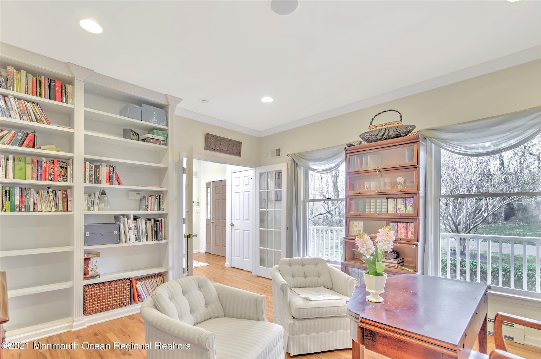 277 Province Line Road Allentown, NJ 08501 - Photo 4 of 37 STUDY 1 PROVINCE