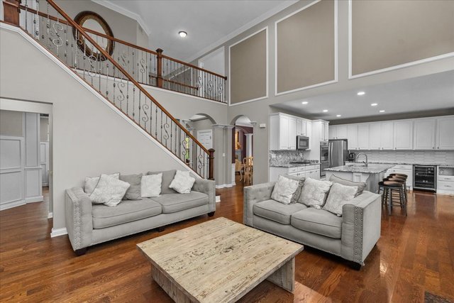 414 Morgan Lane Fox River Grove, IL 60021 - Photo 6 of 33