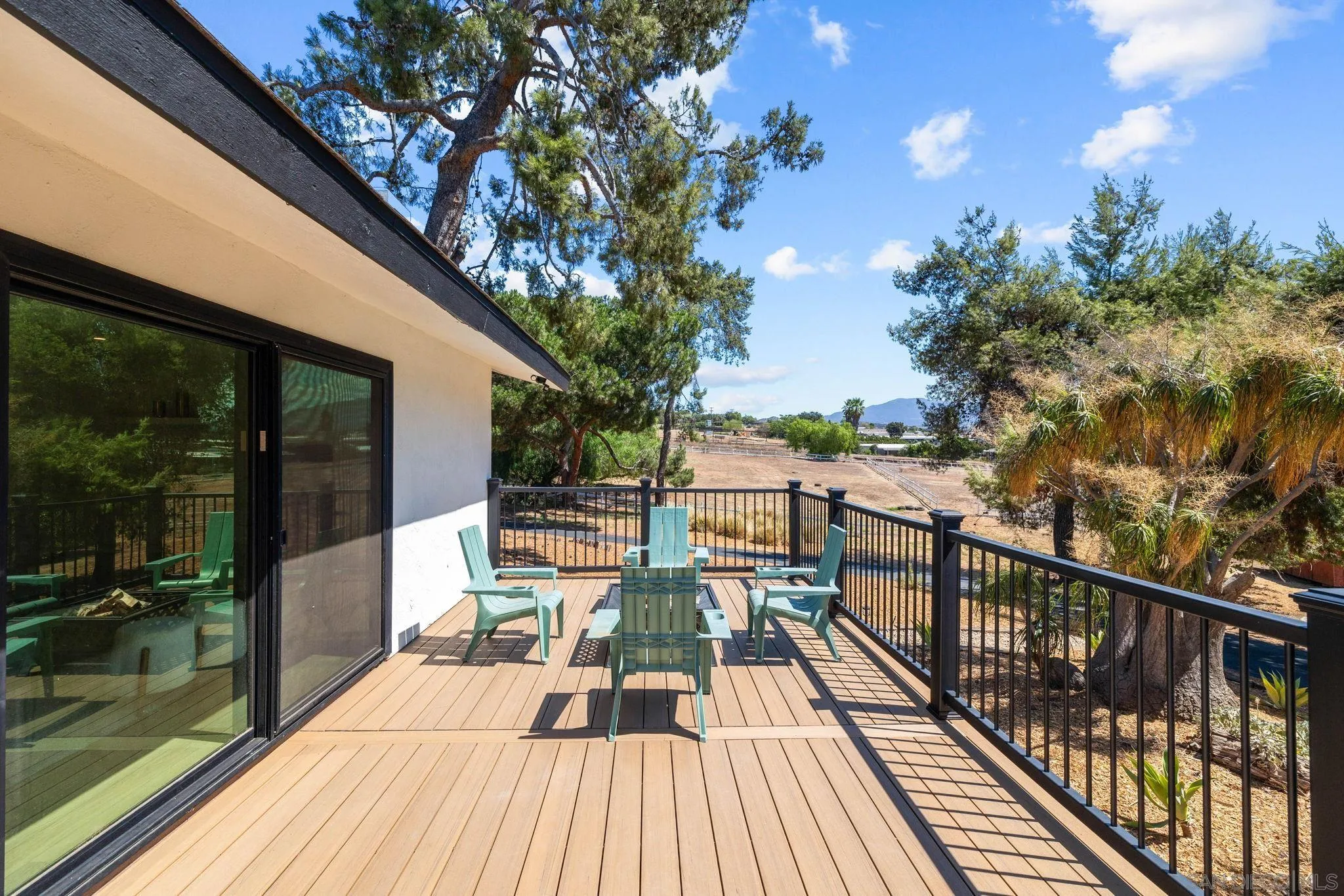 15277 Oak Creek Road El Cajon, CA 92021 - Photo 11 of 71