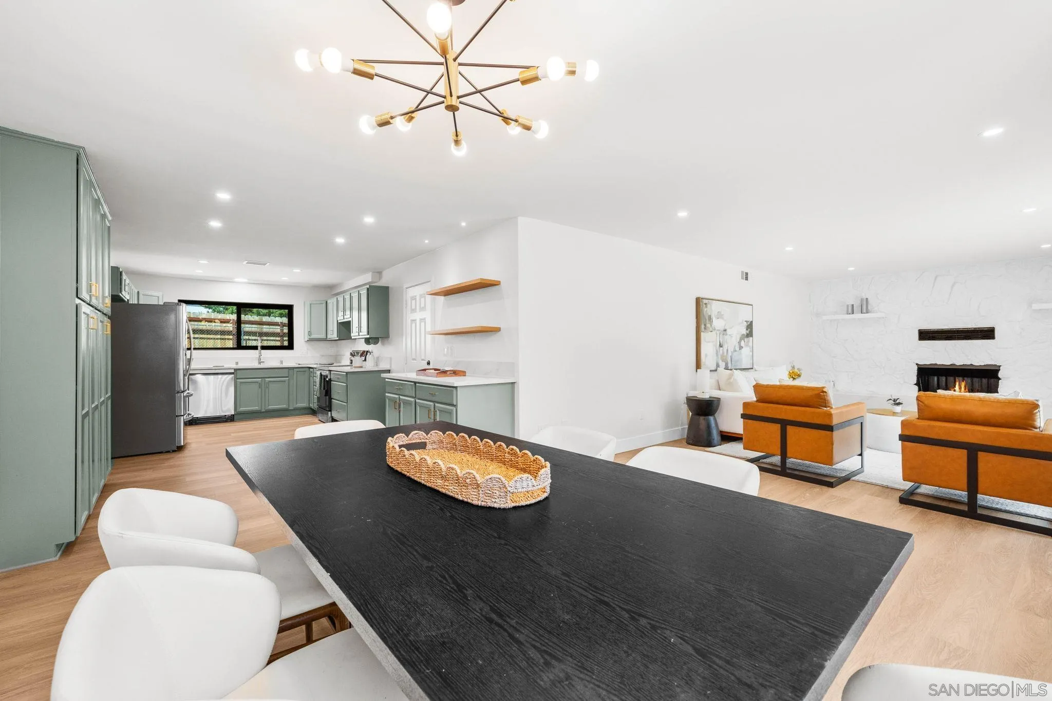 15277 Oak Creek Road El Cajon, CA 92021 - Photo 13 of 71