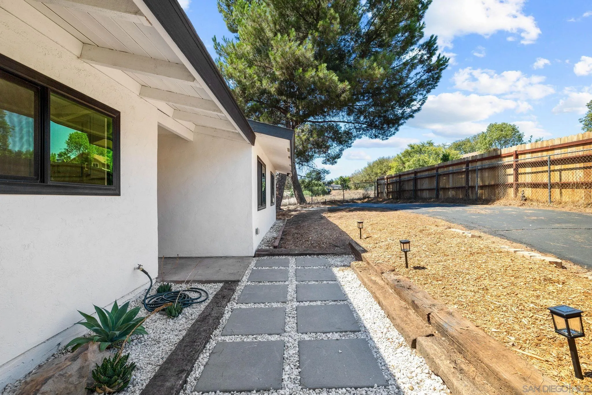 15277 Oak Creek Road El Cajon, CA 92021 - Photo 50 of 71 a view of swimming pool with lounge chair