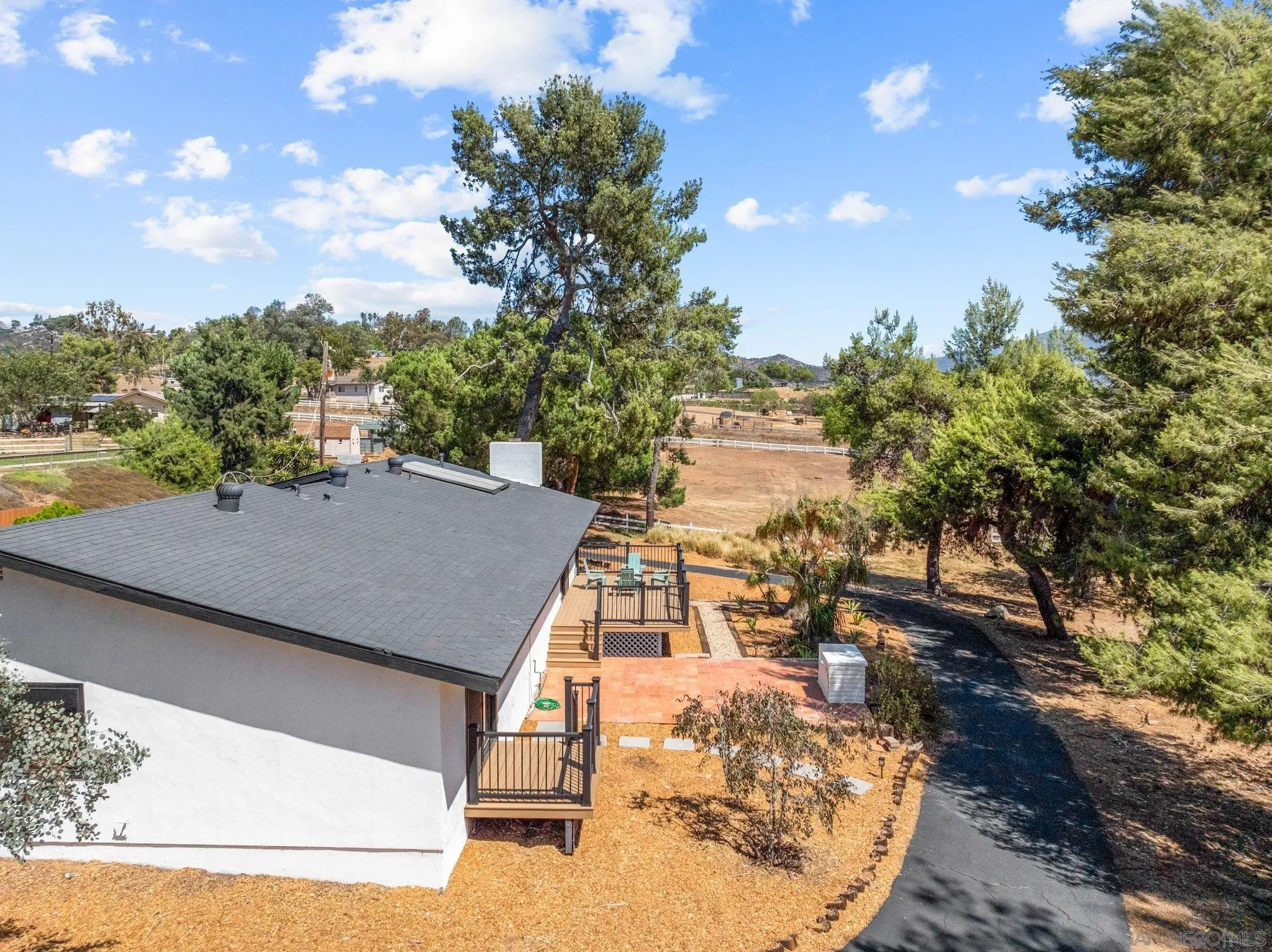 15277 Oak Creek Road El Cajon, CA 92021 - Photo 64 of 71 a view of a terrace with sitting area
