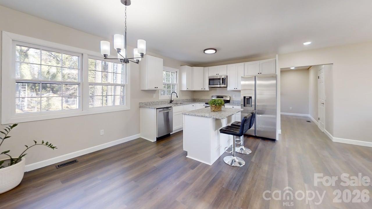 2507 Suffolk Avenue High Point, NC 27265 - Photo 17 of 41