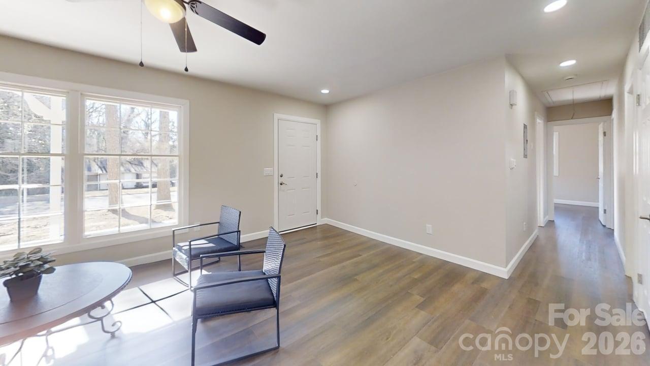 2507 Suffolk Avenue High Point, NC 27265 - Photo 23 of 41