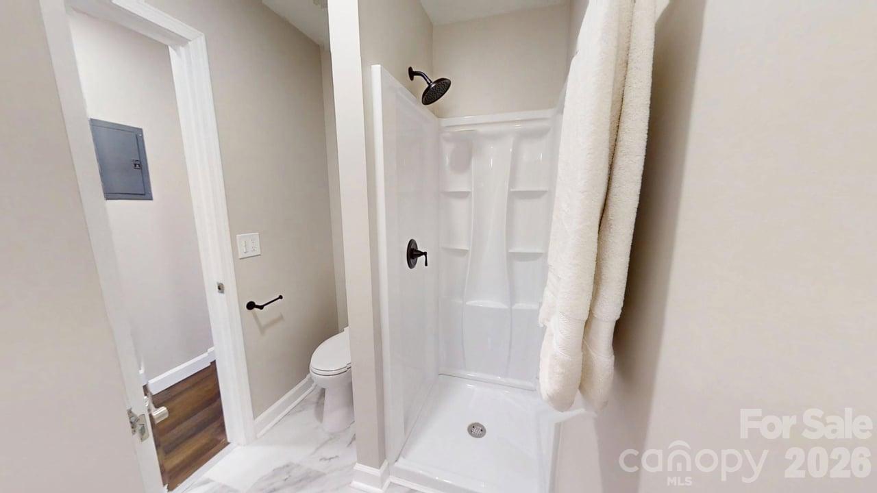 2507 Suffolk Avenue High Point, NC 27265 - Photo 24 of 41