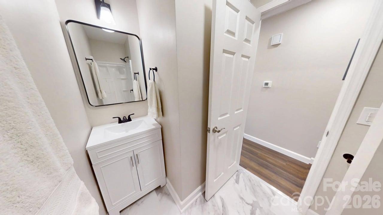 2507 Suffolk Avenue High Point, NC 27265 - Photo 25 of 41