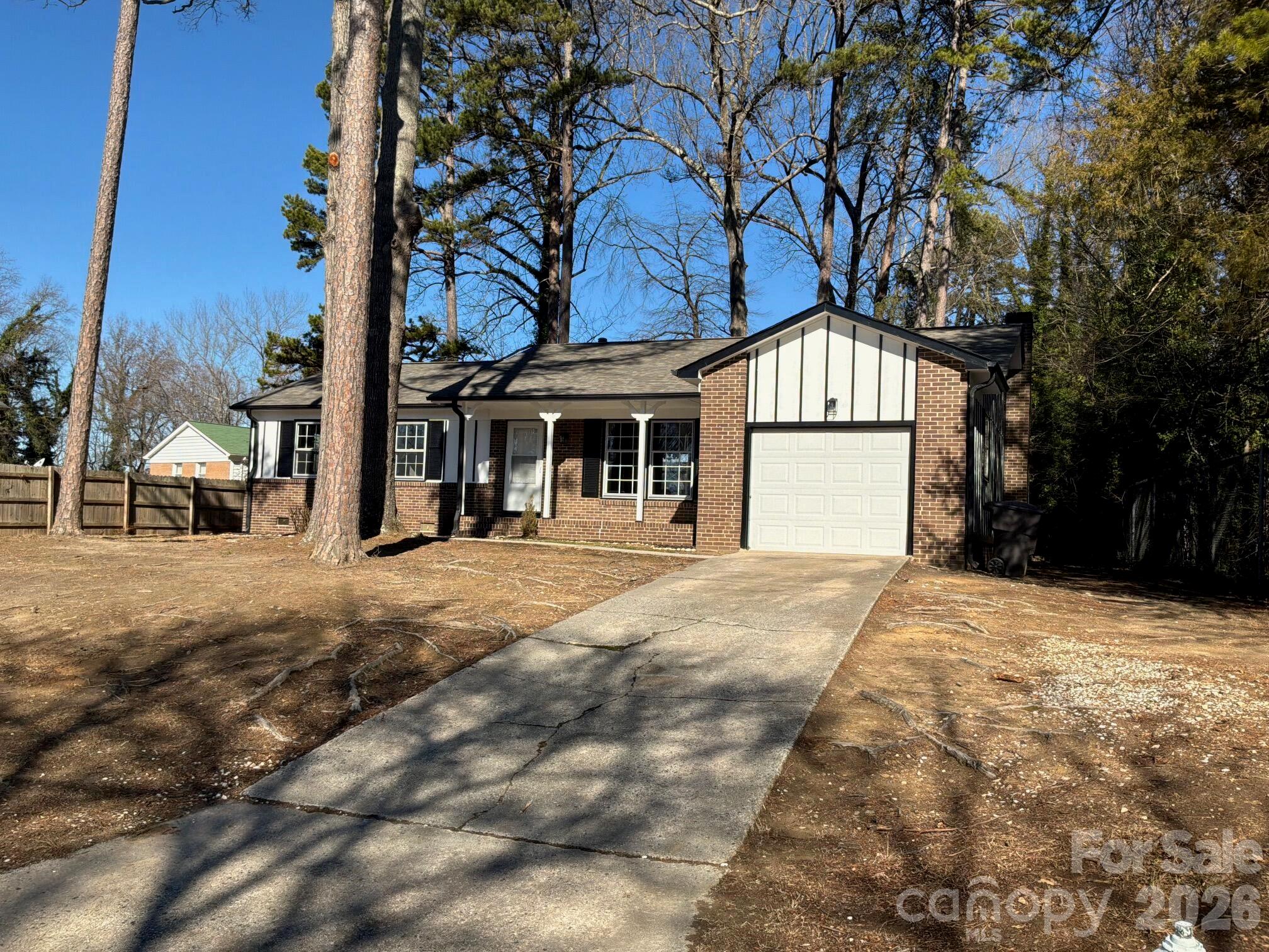 2507 Suffolk Avenue High Point, NC 27265 - Photo 3 of 41