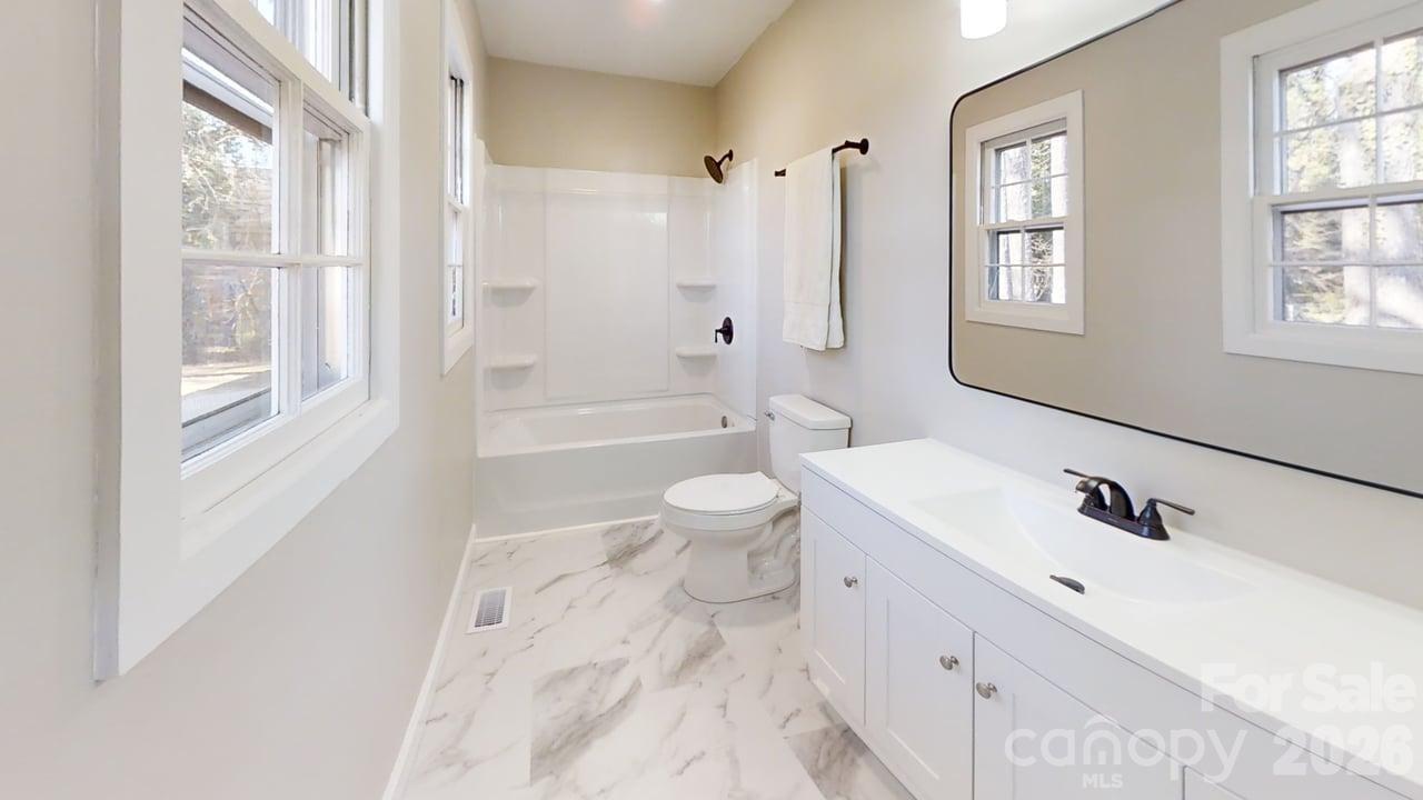 2507 Suffolk Avenue High Point, NC 27265 - Photo 35 of 41