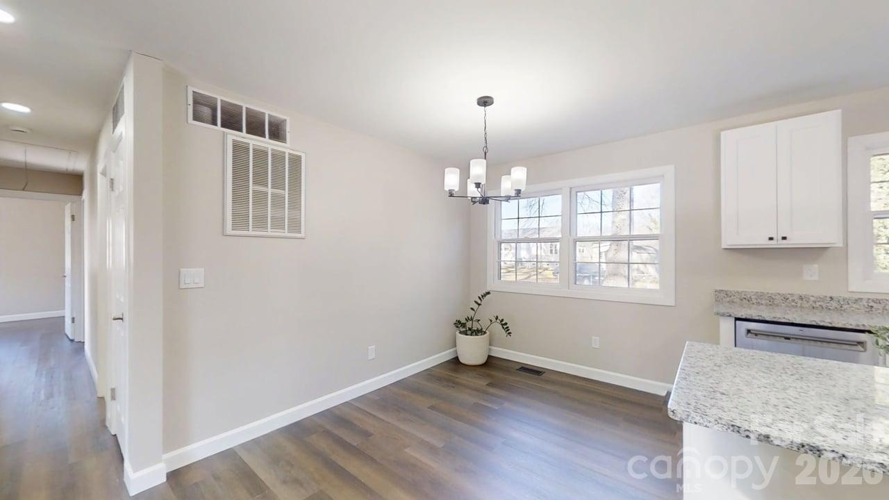 2507 Suffolk Avenue High Point, NC 27265 - Photo 9 of 41