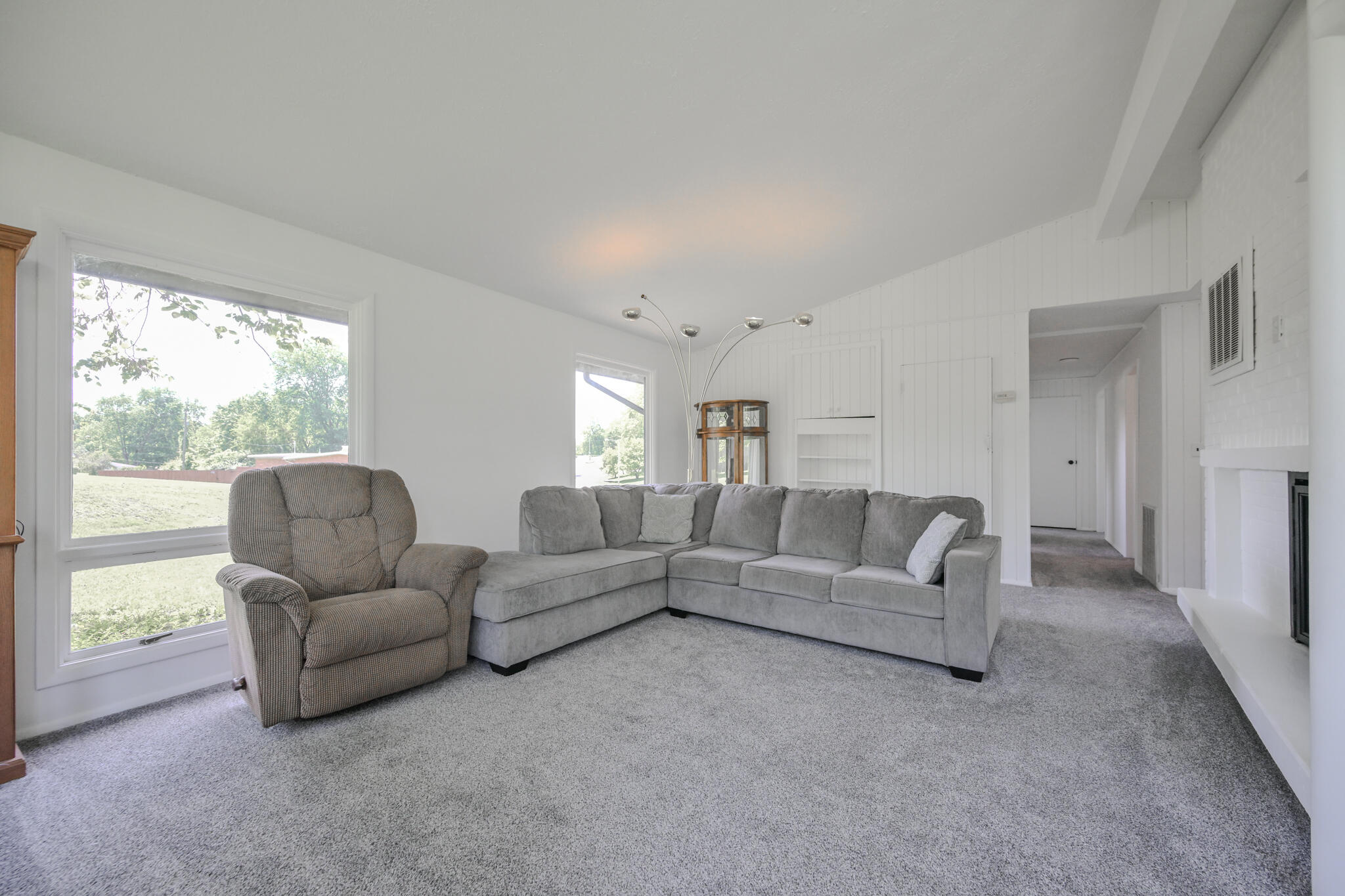 2020 Winding Trail Springfield, OH 45503 - Photo 4 of 32