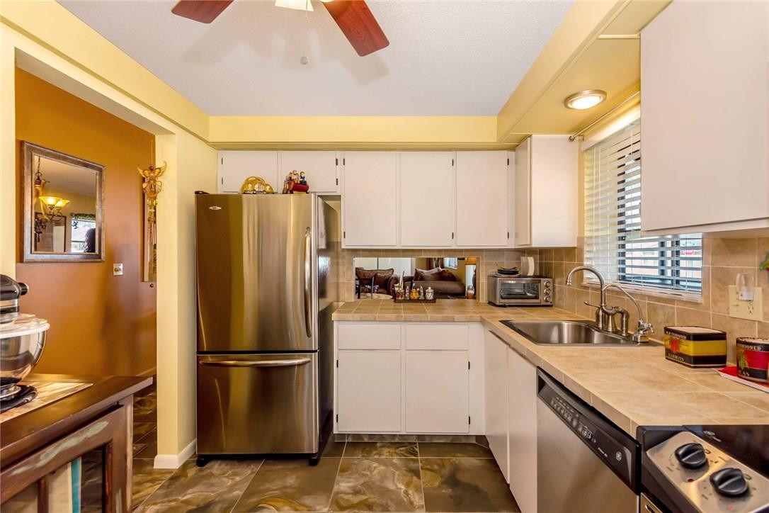 8933 Meadowlark Way, Unit D Boca Raton, FL 33496 - Photo 8 of 35 Photo 8