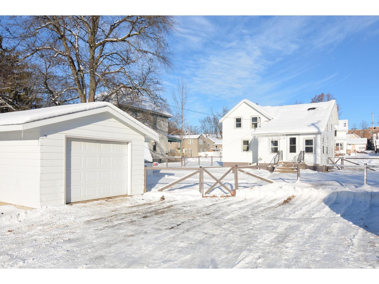 710 West Conant Street Portage, WI 53901 - Photo 4 of 20