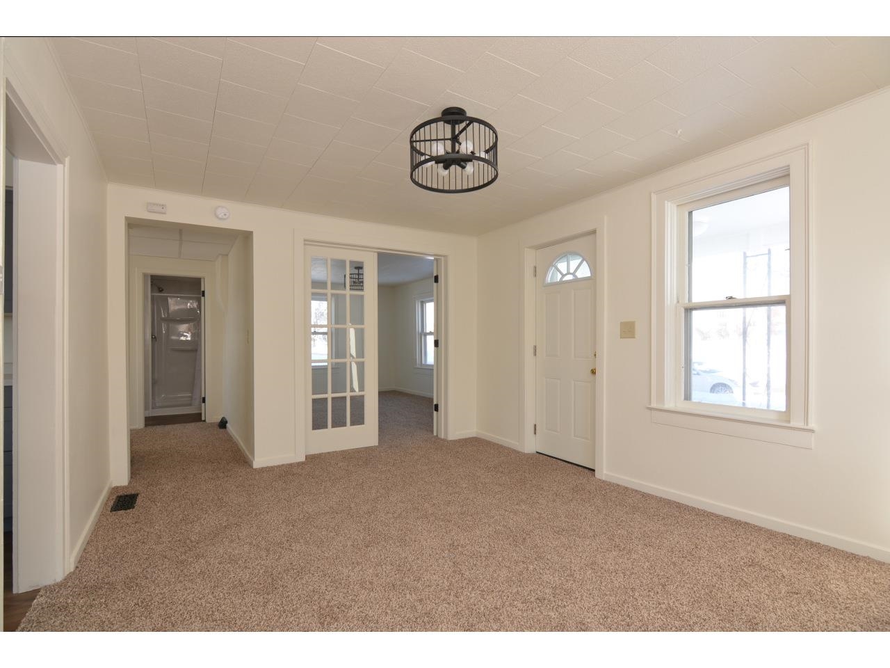 710 West Conant Street Portage, WI 53901 - Photo 6 of 20