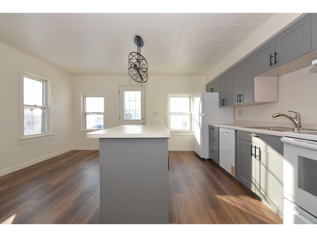 710 West Conant Street Portage, WI 53901 - Photo 9 of 20