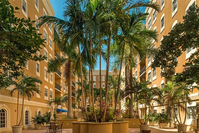 $489,000 | 1064 North Tamiami Trail, Unit 1435, Sarasota, FL 34236