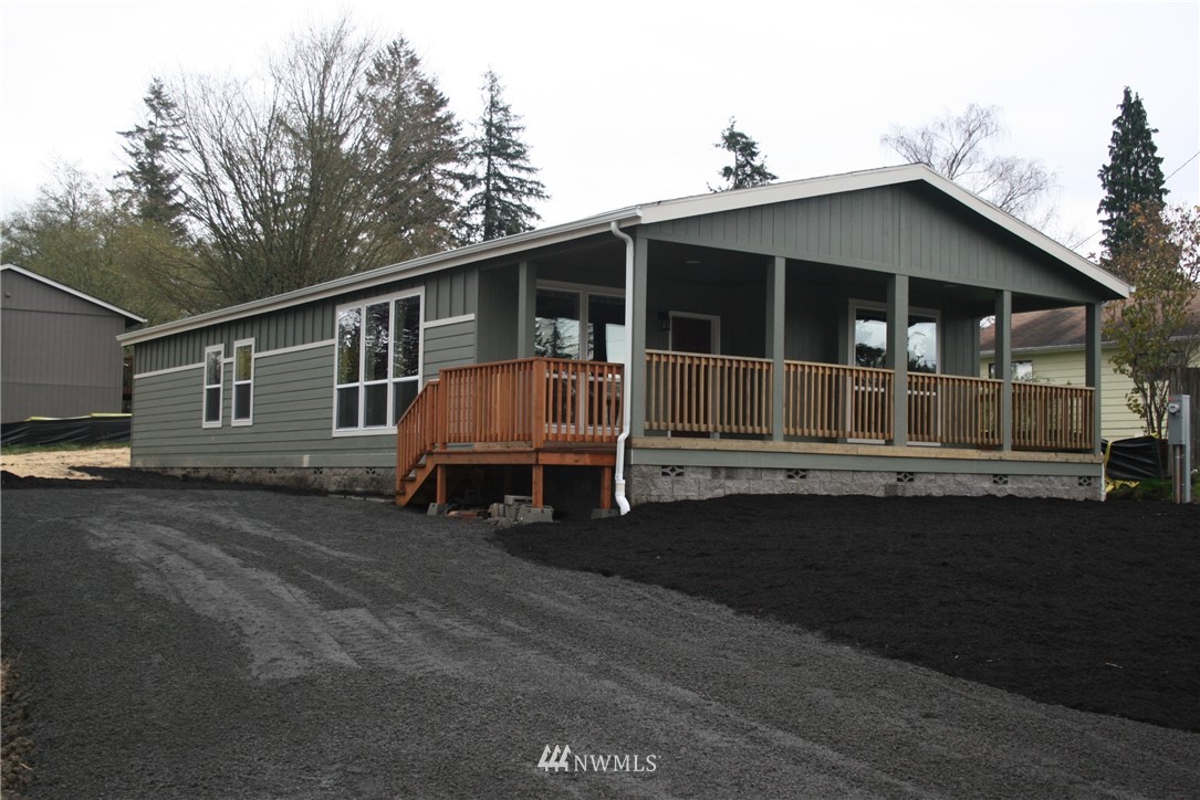 3620 Columbia Heights Road Longview, WA 98632 - Photo 2 of 25 Gallery Image 2